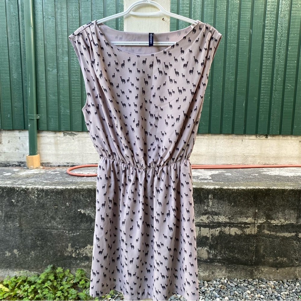 Peppermint Sleeveless Tan Women's Dress Size Medium
